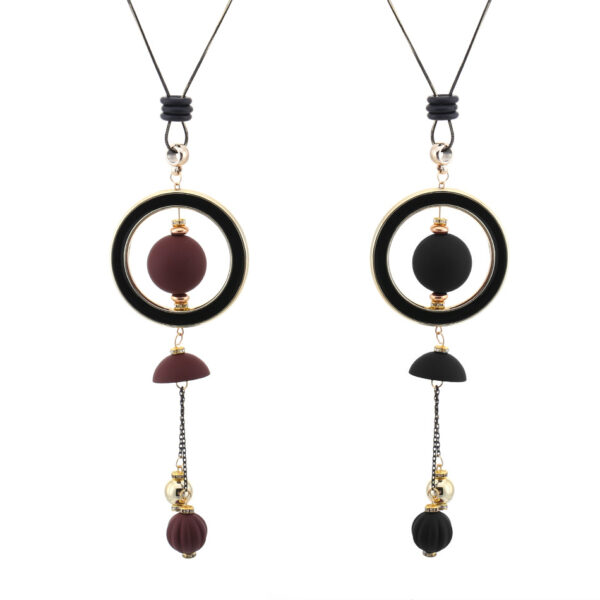 Women's Geometric Wooden Pendant Necklace - Image 3