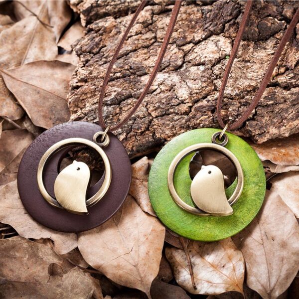 Women's Vintage Necklace with Bird - Image 4