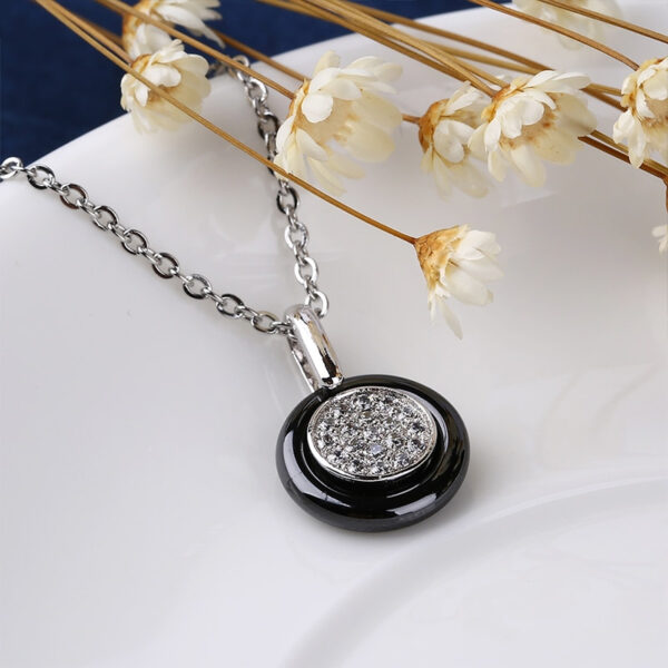 Shiny Ceramic Pendant Necklace - Image 4