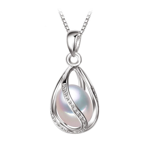 Elegant Pearl Drop Pendant Necklace
