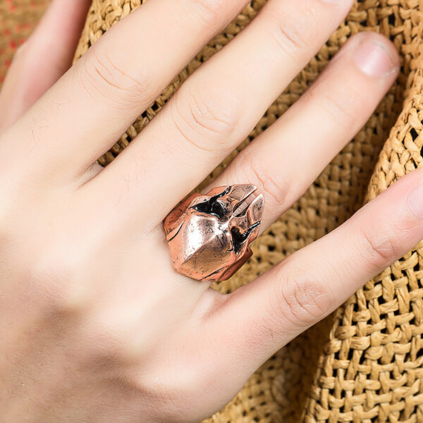 Men's Antique Style Skull Ring - Image 7