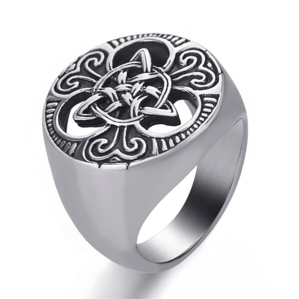 Celtic Style Men's Ring - Image 3