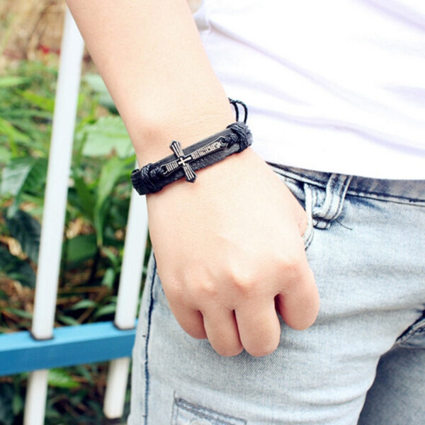 Adjustable Cross Design Men's Leather Bracelet - Image 5