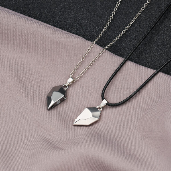 Magnetic Heart Couple Necklace - Image 5