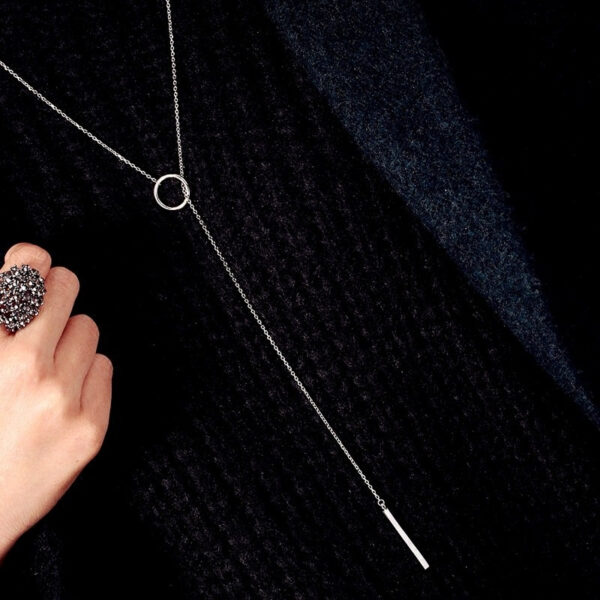 Minimalist Vintage Style Pendant Necklace - Image 8