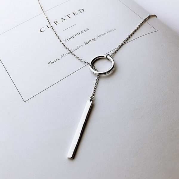 Minimalist Vintage Style Pendant Necklace - Image 3