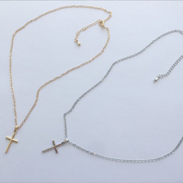 Women's Simple Cross Chain Necklace - Image 5