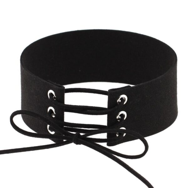 Gothic Lace-Up Velvet Choker