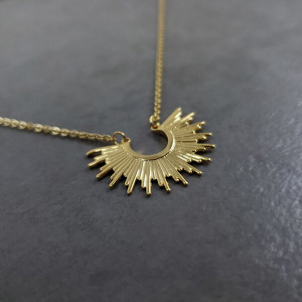 Women's Tribal Style Necklace - Image 5