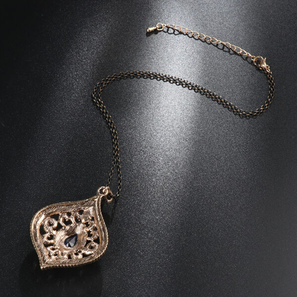 Women's Water Drop Crystal Necklace - Image 7