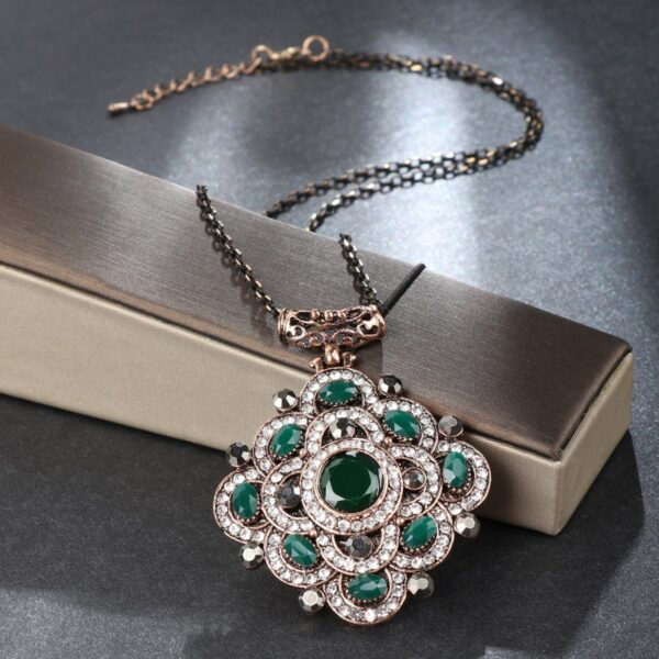 Women's Ethnic Style Crystal Flower Necklace - Image 7