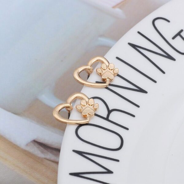 Minimalist Heart Stud Earrings - Image 4