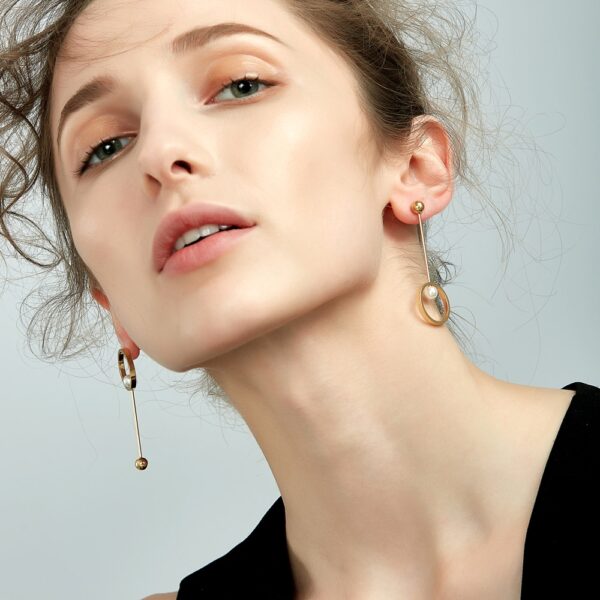 Women’s Elegant Pearls Drop Earrings - Image 4
