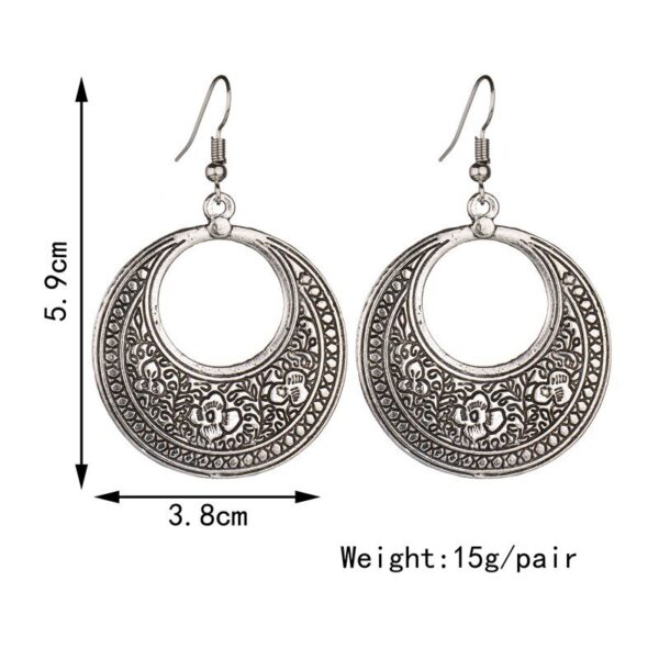 Vintage Flower Patterned Drop Earrings - Image 7