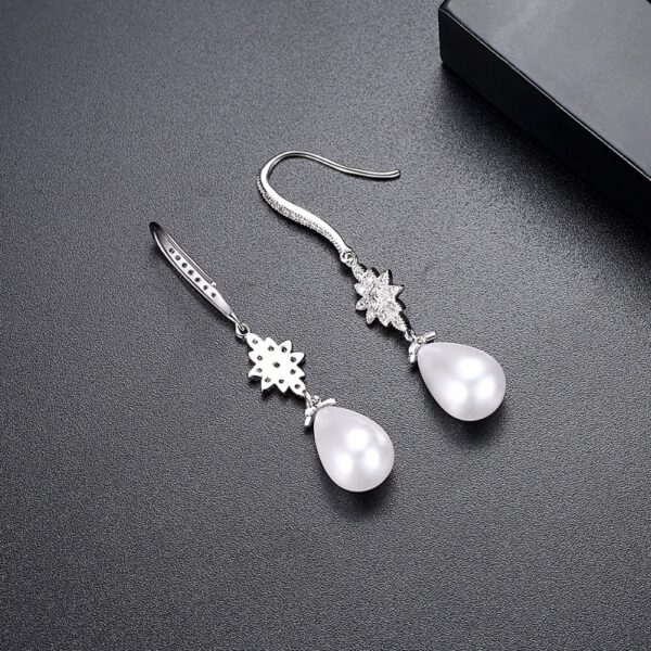 Women's Elegant Pearl Decorated Drop Earrings - Image 5