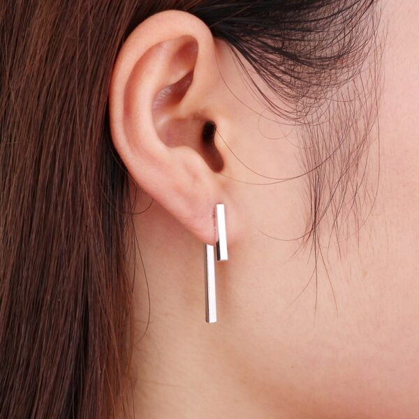 Stylish Simple Design Women's Earrings
