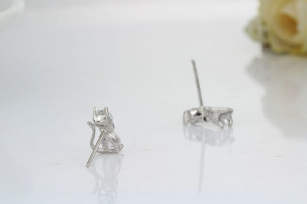 Women's Cute Kitty Silver Earrings - Image 5