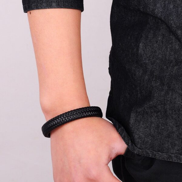Men's Simple Leather Bracelet - Image 7
