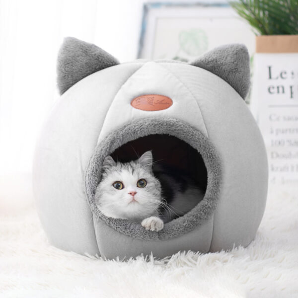 Cozy House Bed with Cat Ears - Image 3