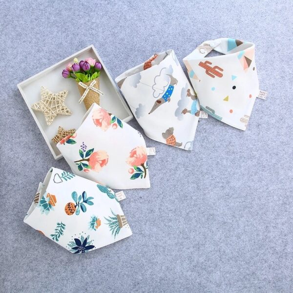 Dog's Printed Bandana - Image 3